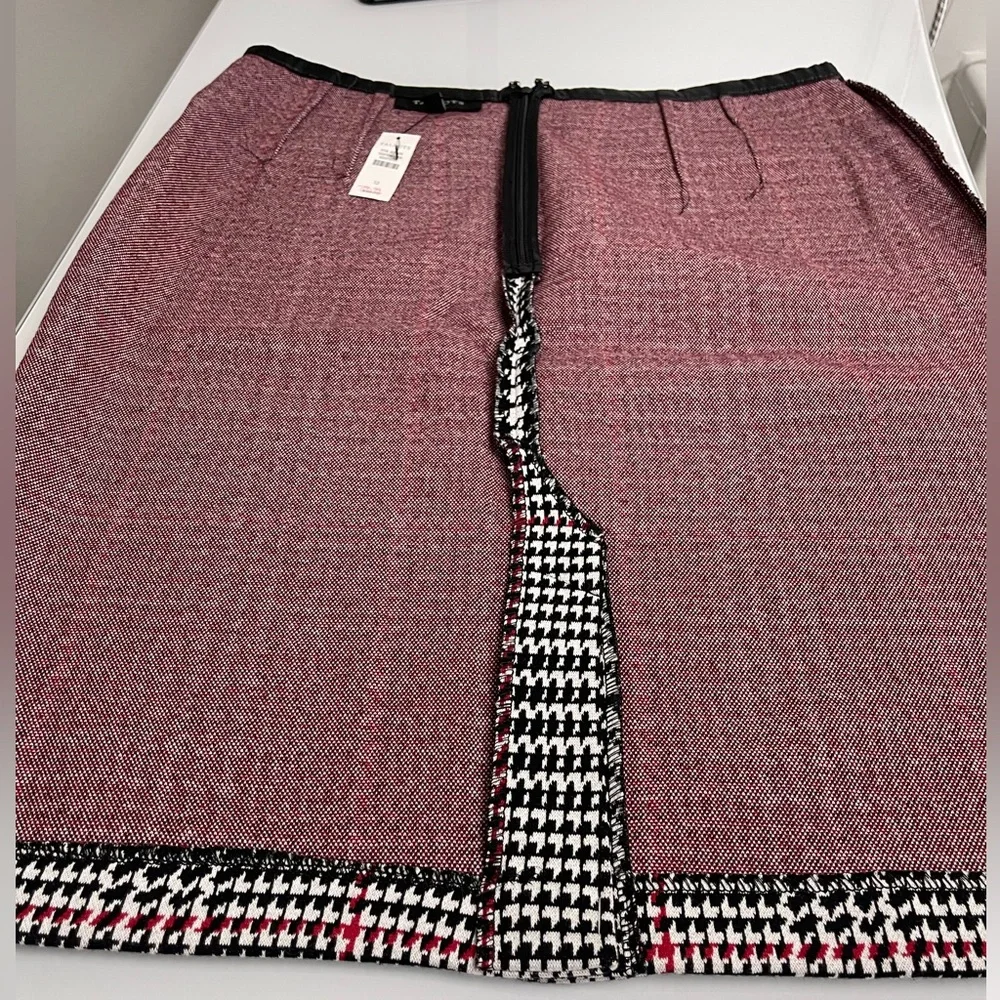 Talbots - Picture 6 of 16